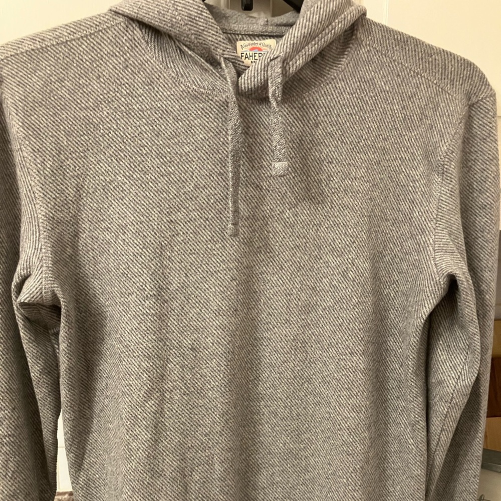 Faherty Women’s sweater hoodie size XS NWOT